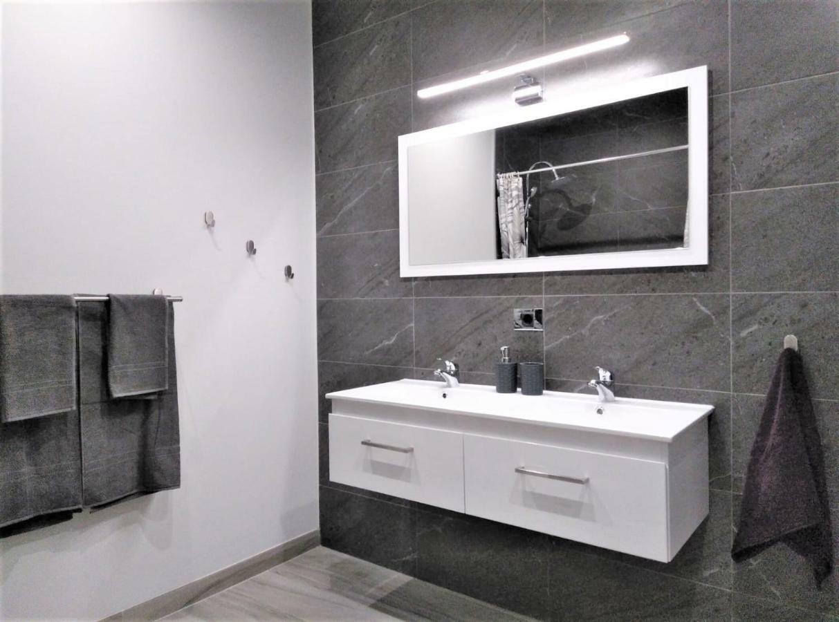 Apartamentos Ainara ซานตาครูซ เด เตเนริเฟ ภายนอก รูปภาพ