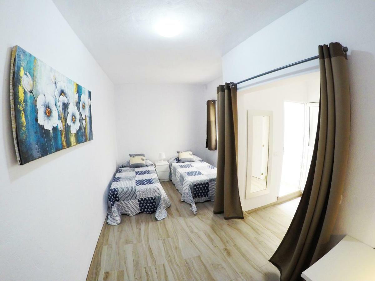 Apartamentos Ainara ซานตาครูซ เด เตเนริเฟ ภายนอก รูปภาพ